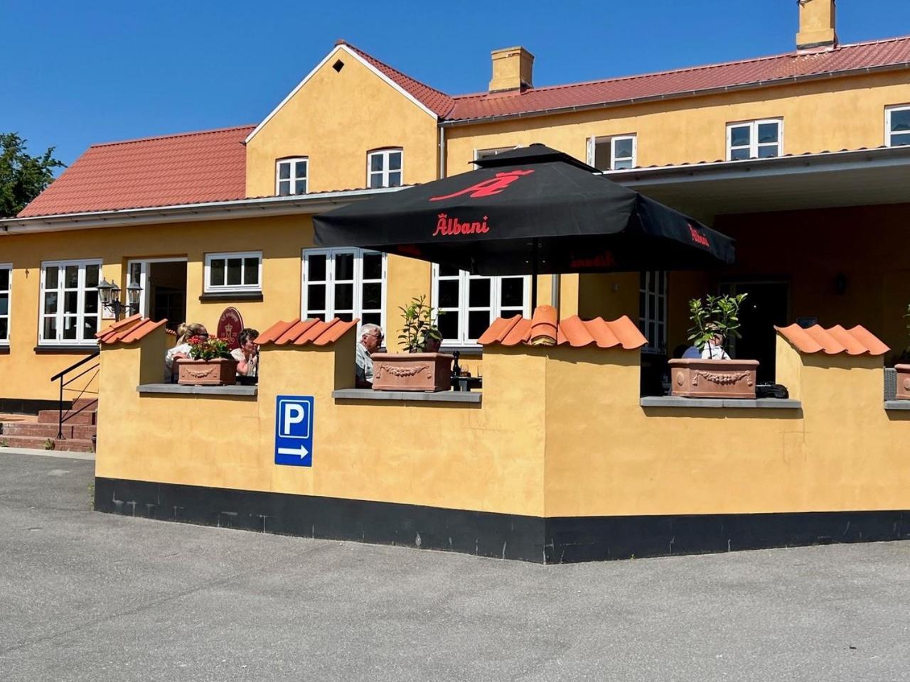 Oro Kro & Hotel Exterior foto